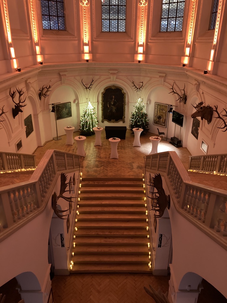 47EF587E-6366-4AA1-95CF-5E05483ED683_1_105_c