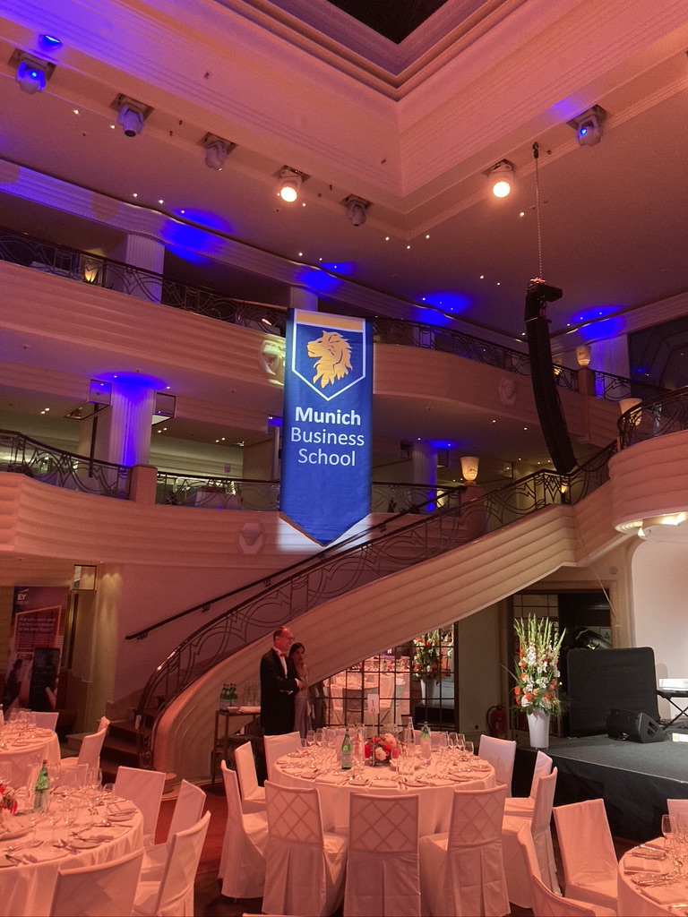 F14225D8-FE8D-48B6-9D39-929EE5434D36_1_105_c